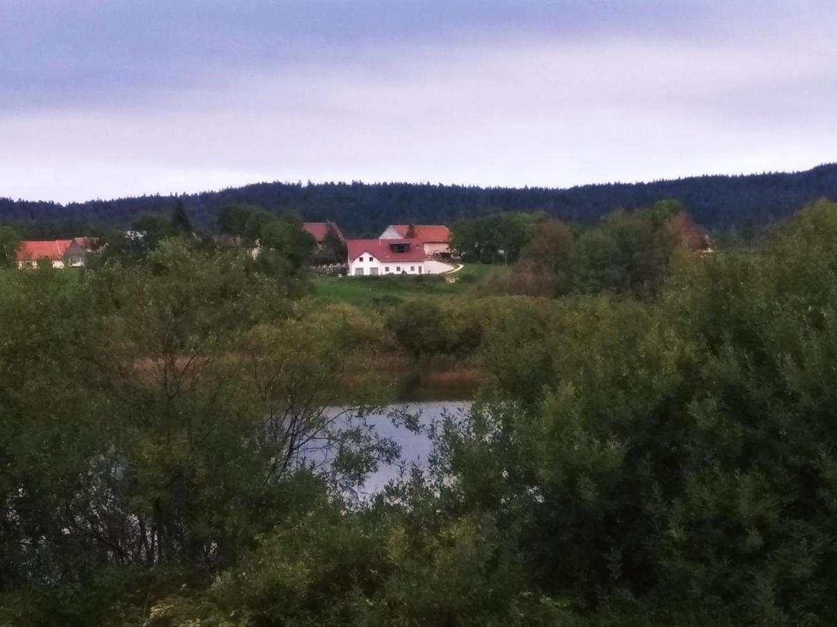 L'Esca'Lac Grande-Riviere Chateau Exterior photo